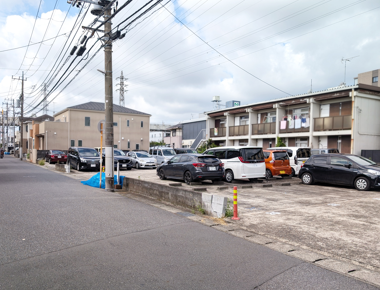 社員用駐車場